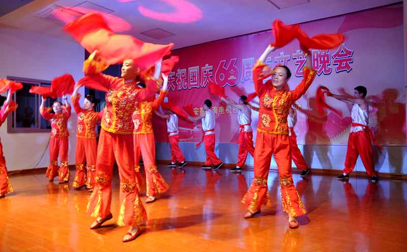 开云手机官方网站,开云中国
庆国庆66周年晚会-舞蹈-好日子 开云手机官方网站,开云中国
庆国庆66周年晚会-舞蹈-好日子